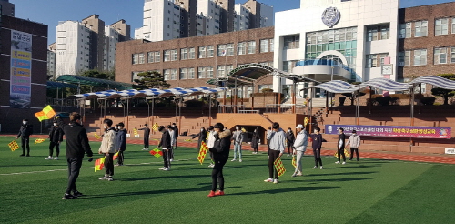 [크기변환]보도(036-1)2020년도 학생심판 양성교육(축구).jpg