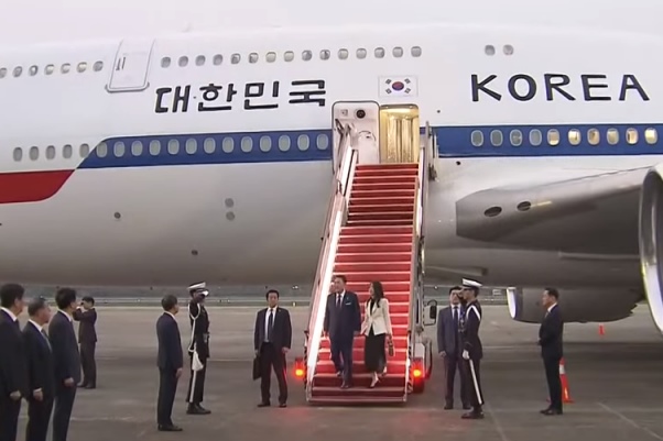 윤1234.jpg