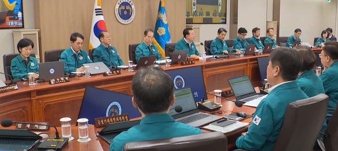 윤145.jpg