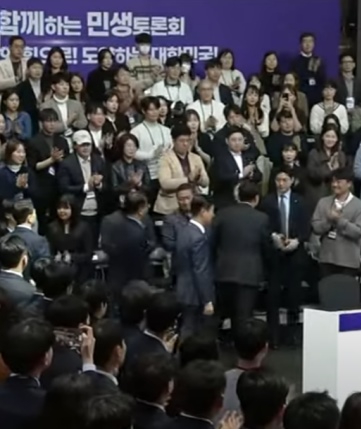 윤145.jpg
