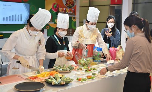 210524_동아시아 최대 상하이식품박람회에서 K-Food 인기(참고사진2).jpg