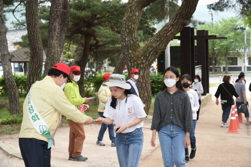 크기변환_주낙영 경주시장, 주요등산로 산불예방 캠페인 전개 및 관광지 현장 방문 (4).jpg