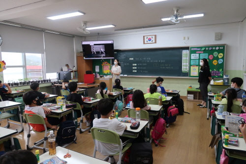 크기변환_3.경북교육청, 통합교육으로 함께 성장하는 공동체 역량 길러요02(포항 달전초_협력교수).JPG