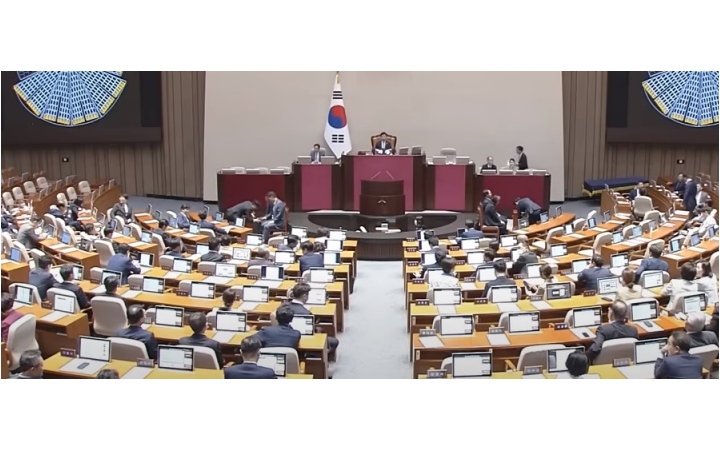 ‘간호법’ 끝내 부결, ...