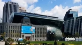 퇴근길 서울광장에서‘...